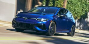 Review of 2023 Volkswagen Golf: The Evolution of a Classic