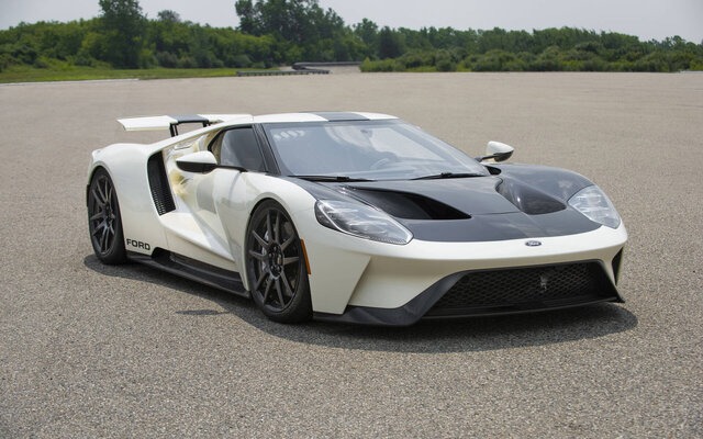 402633 2022 ford gt