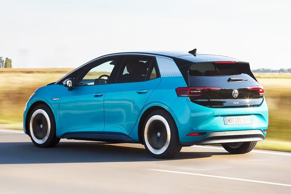 Review of Volkswagen ID3 2023: Embracing the Electric Revolution