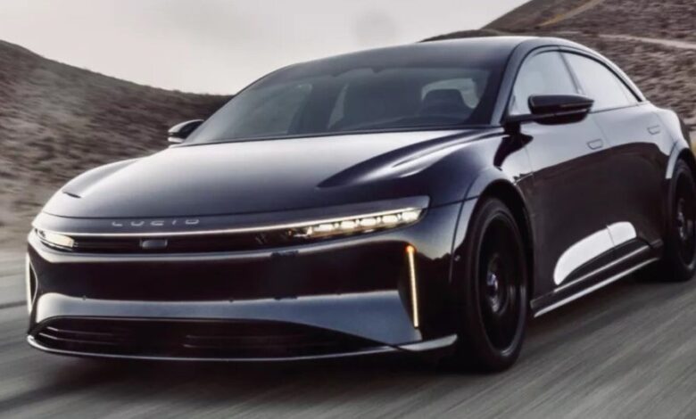 A Comprehensive Review of the 2024 Lucid Air: The Future of Electric Luxury Cars