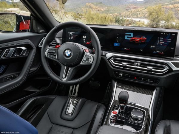BMW M2 8