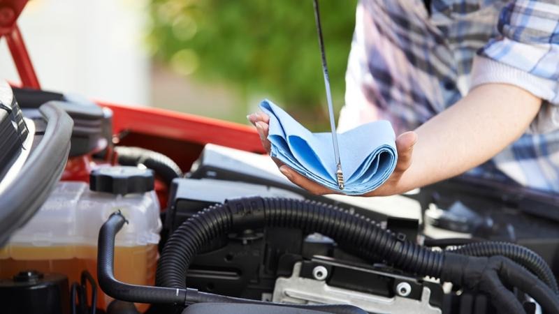 10 common mistakes when maintaining cars today
