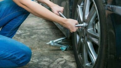 How to change the spare tire and important notes to know