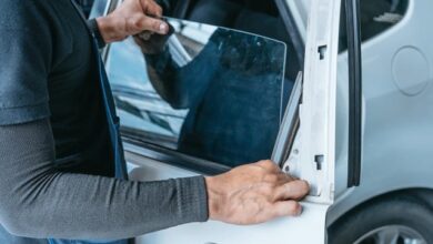 Car windows are stuck: Causes and fixes